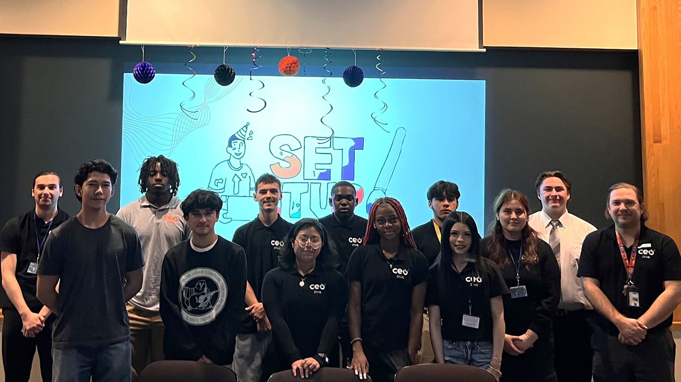 JTHS CEO Class Photo